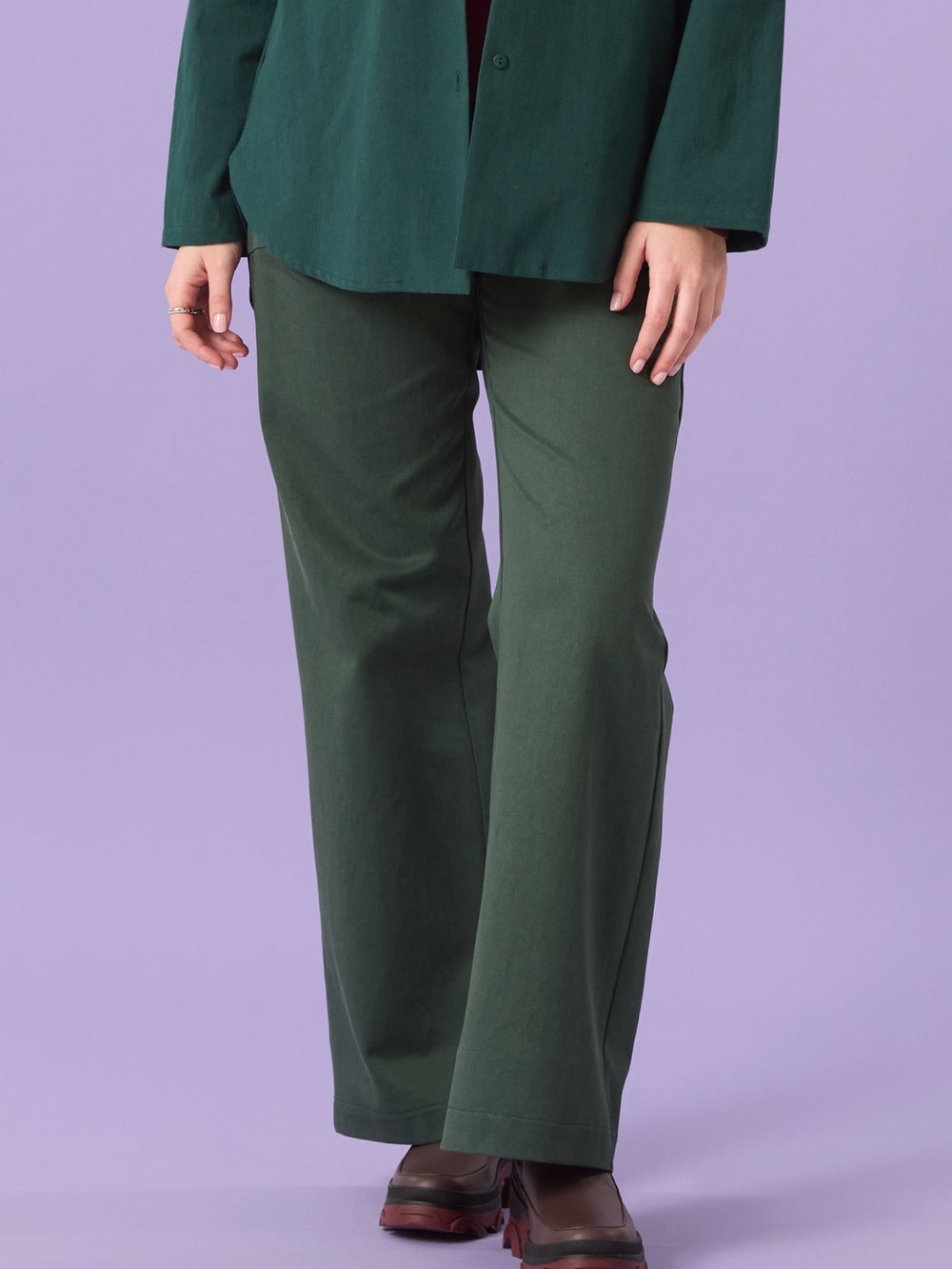 Cokluch 🇨🇦 dark green flared pants